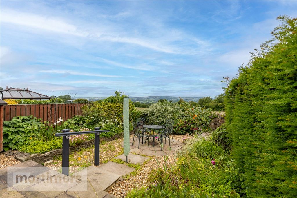 Property photo 2 of 16 Rear Garden