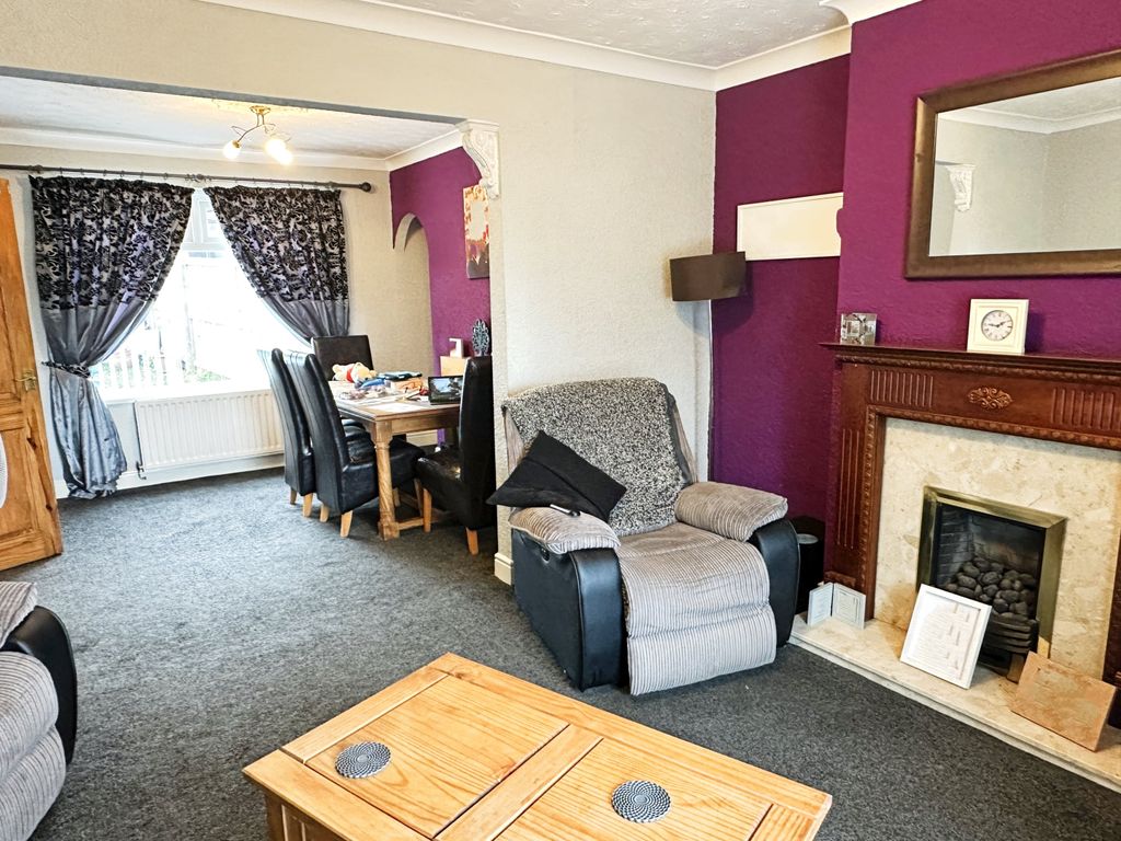 Property photo 3 of 31