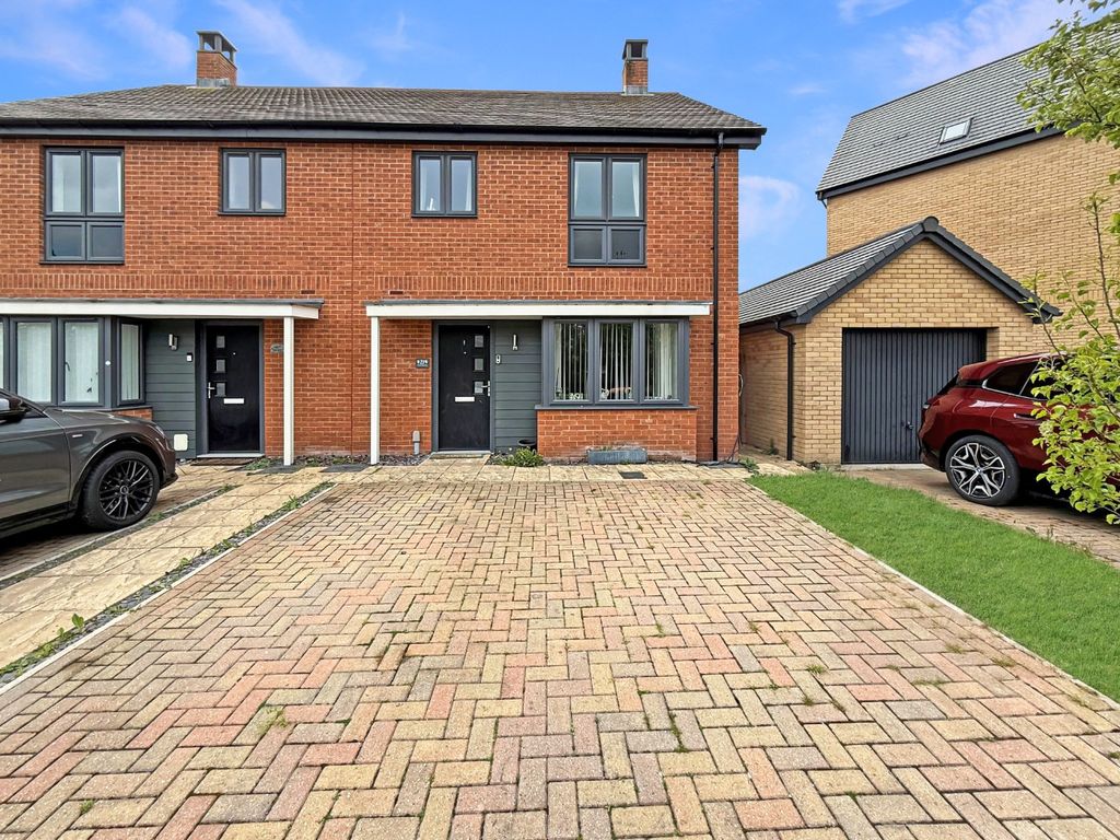 Property photo 1 of 10 4063631