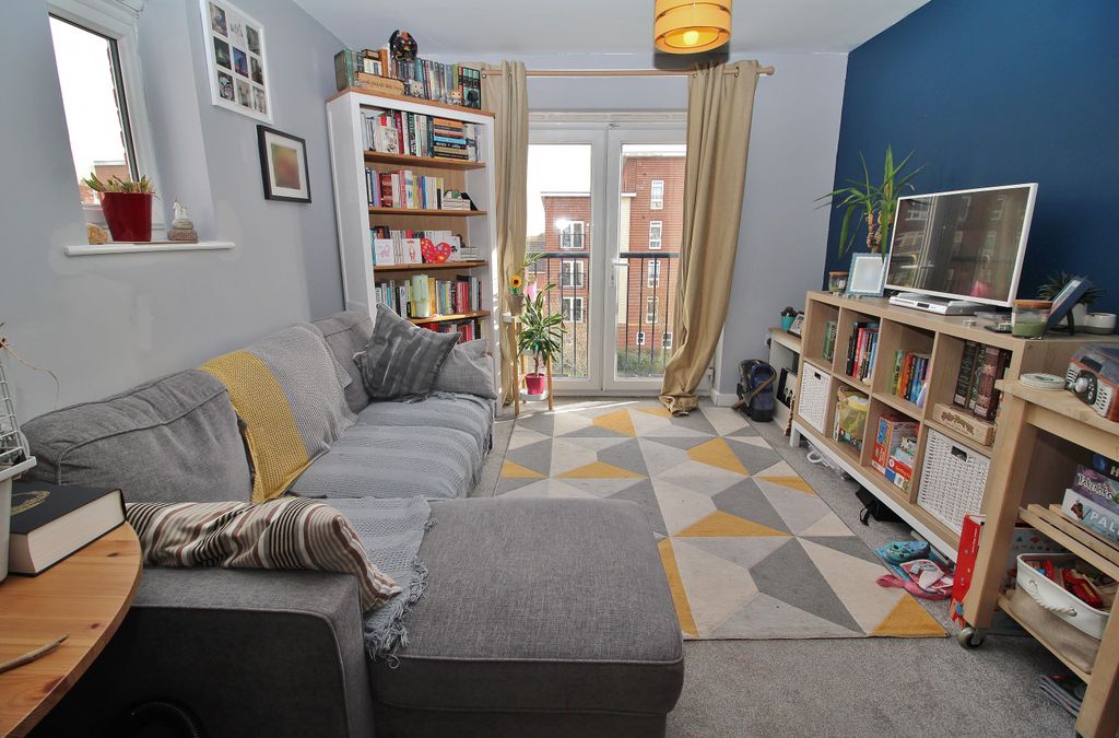 Property photo 2 of 12