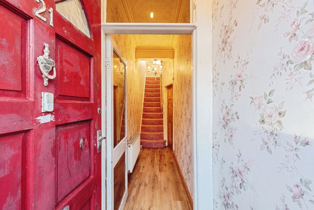 Property photo 2 of 22 Pbox-Img.Jpg