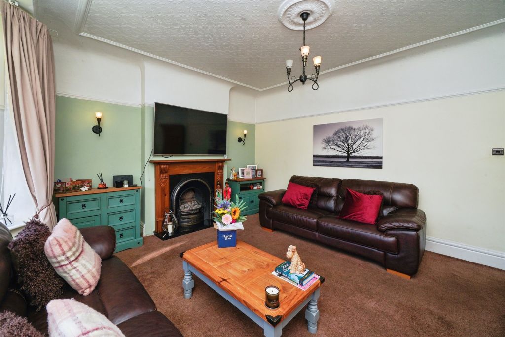 Property photo 3 of 23