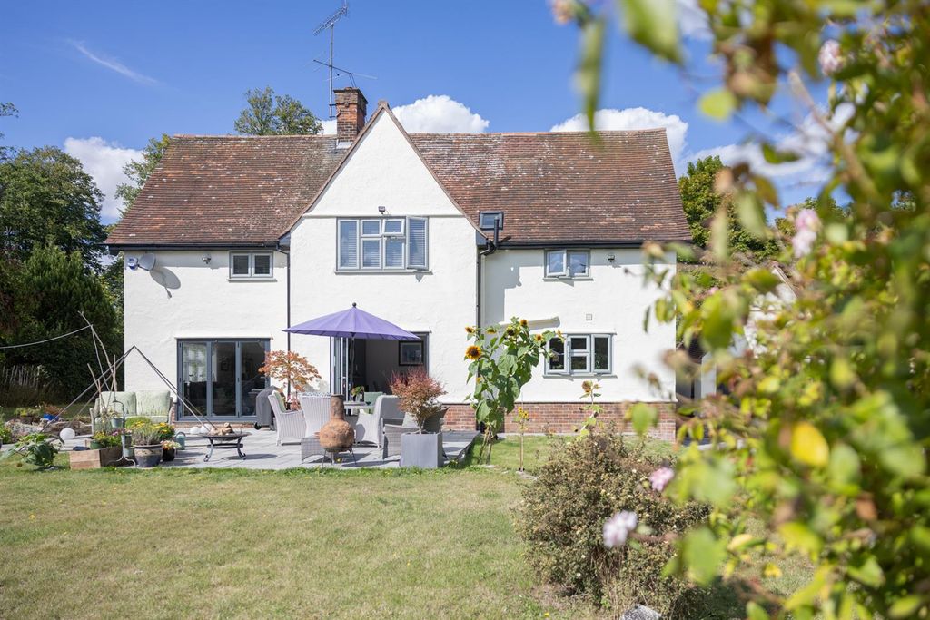 Property photo 1 of 18 Br2.Jpg