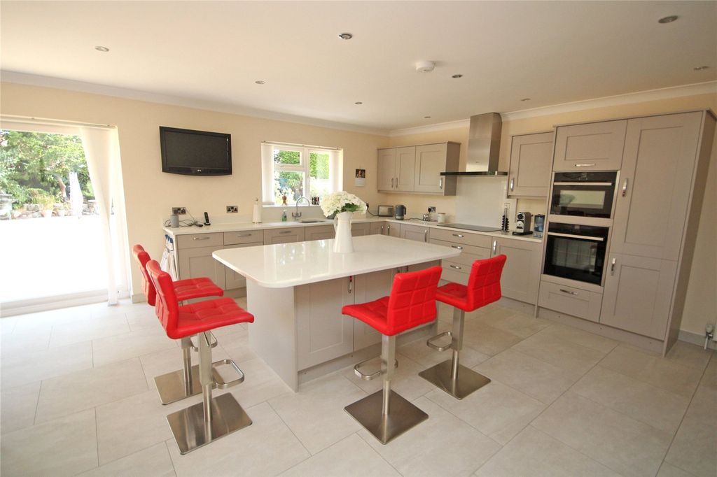 Property photo 2 of 18 Picture No. 07