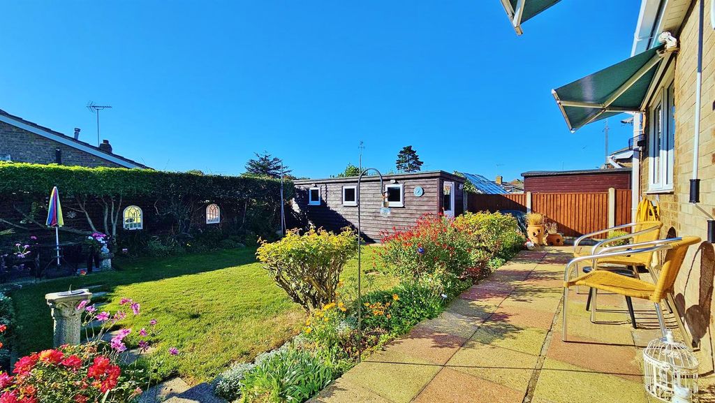 Property photo 2 of 22 Outside - Rear