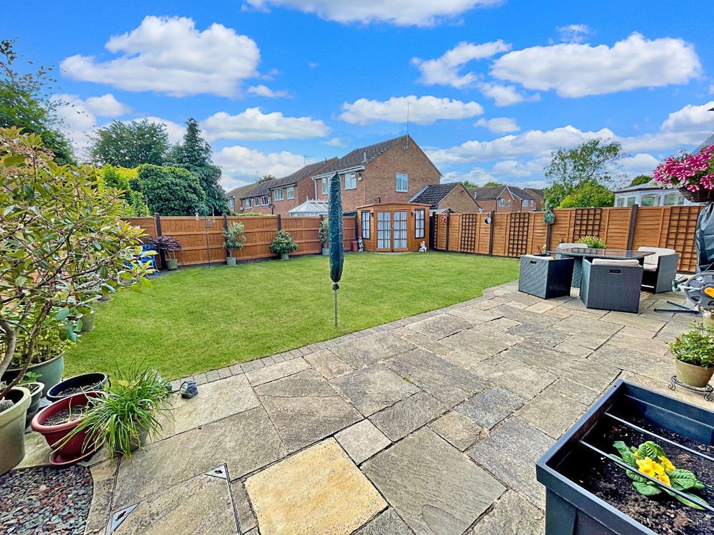 Property photo 2 of 21 4177153