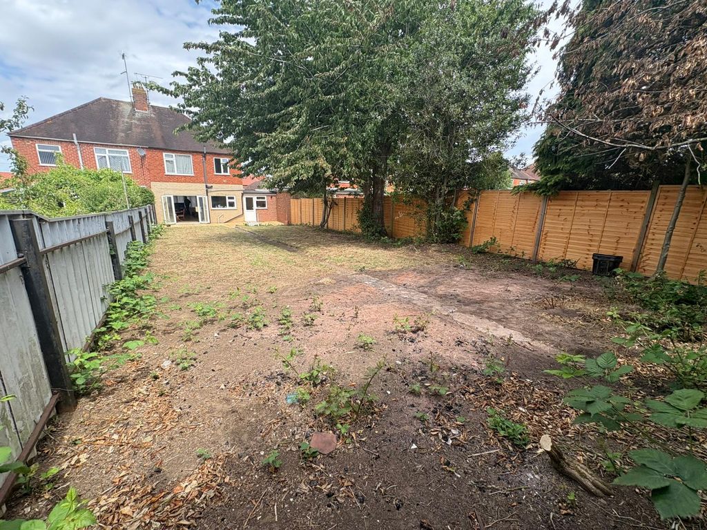 Property photo 2 of 25