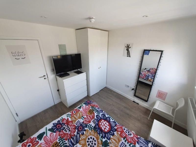 Property photo 3 of 8 74278579.Jpg