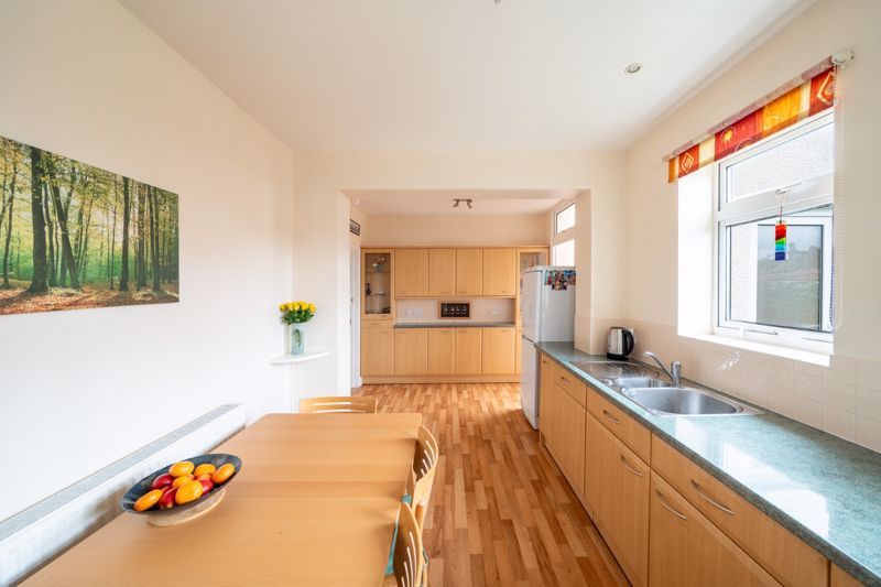 Property photo 3 of 14 Kitchen