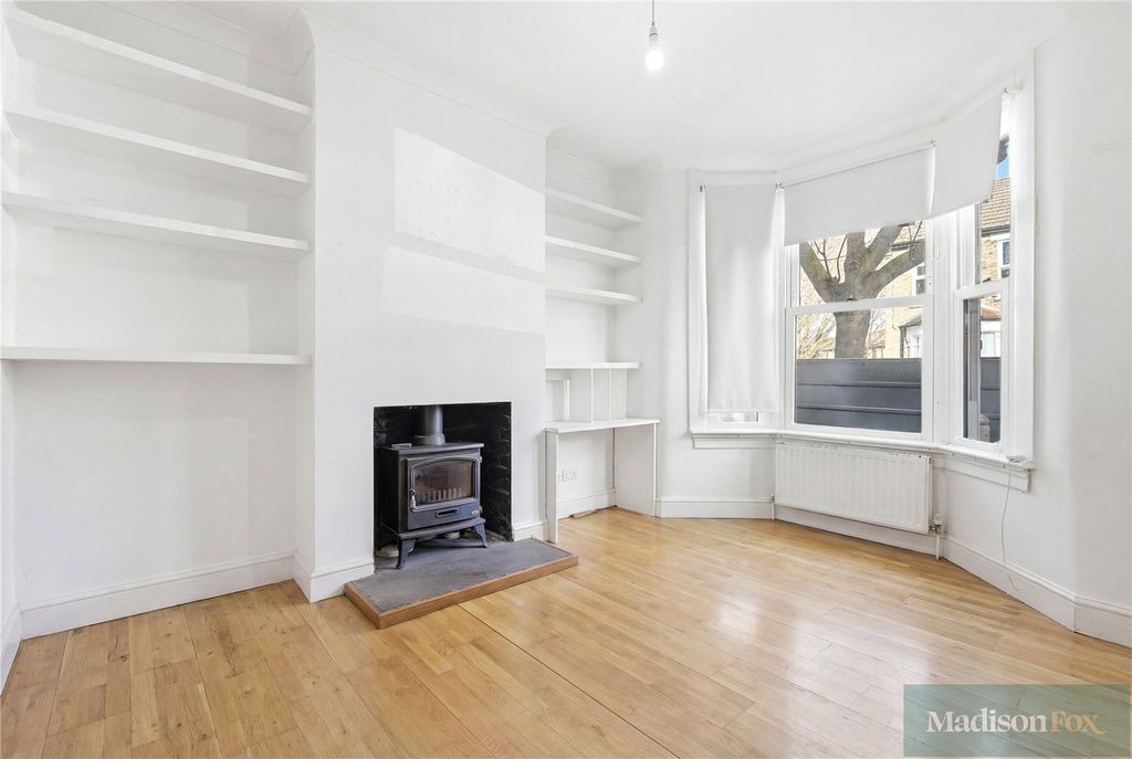 Property photo 2 of 22 Picture No. 30