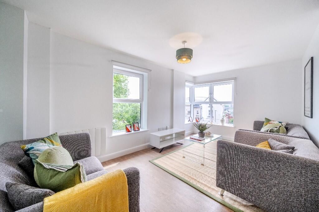 Property photo 1 of 4 2 Bed Flat To Rent Grant Rd, London Cr0