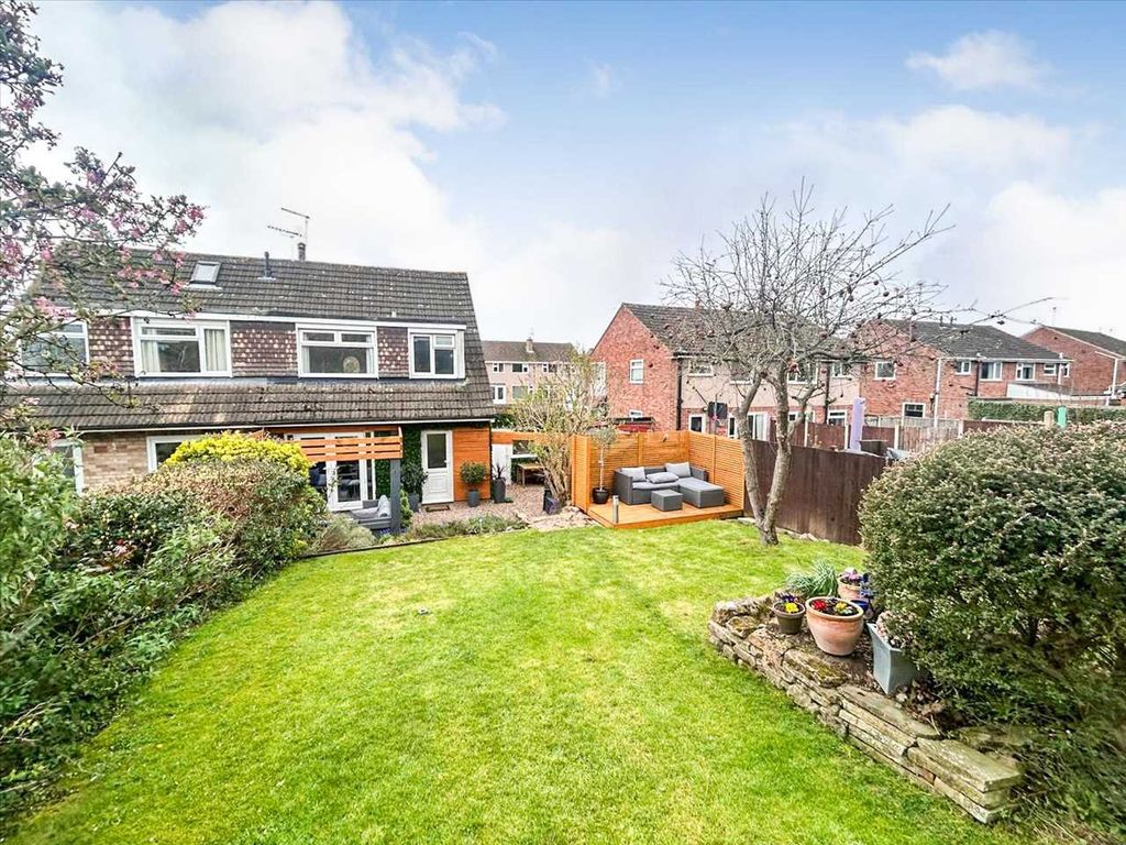 Property photo 2 of 31