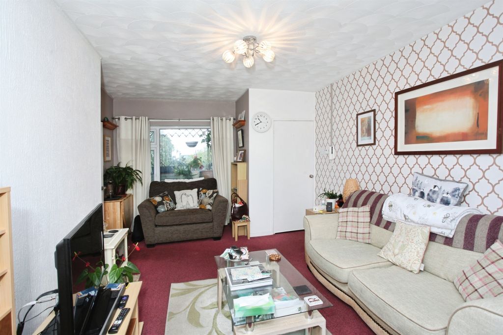 Property photo 2 of 17