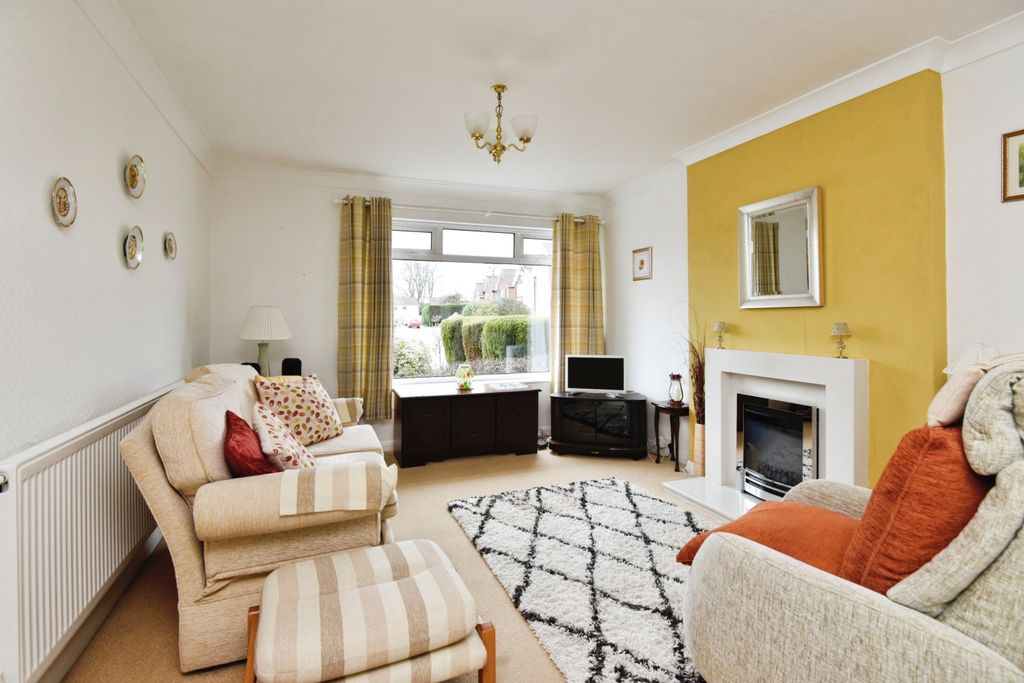 Property photo 3 of 17 Photography