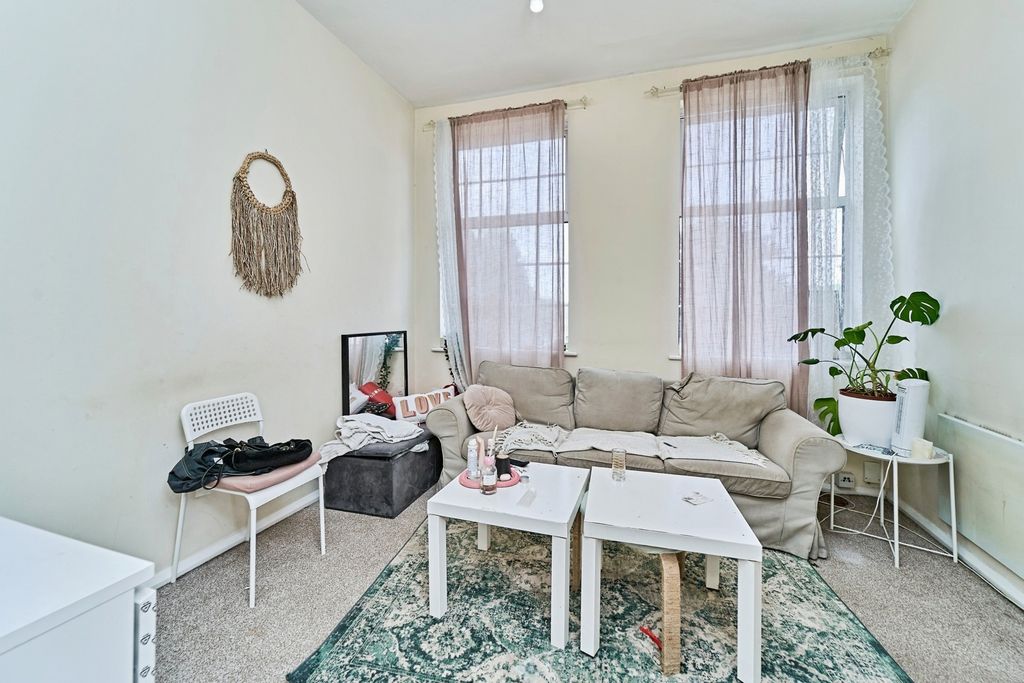 Property photo 3 of 13 Photo