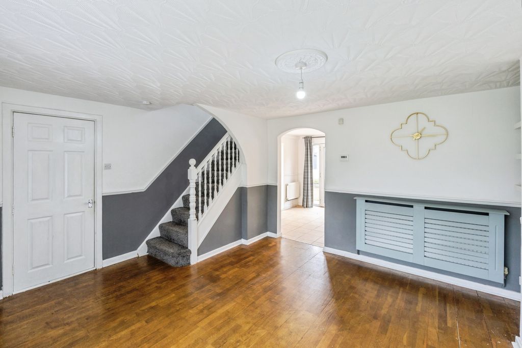 Property photo 3 of 19 Pbox-Img.Jpg