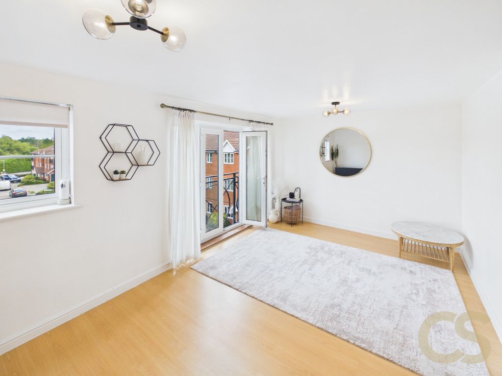 Property photo 3 of 9 5557313
