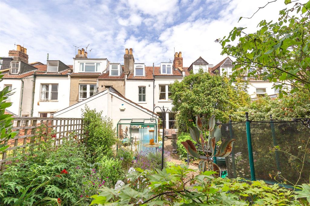 Property photo 1 of 24 Picture No. 60