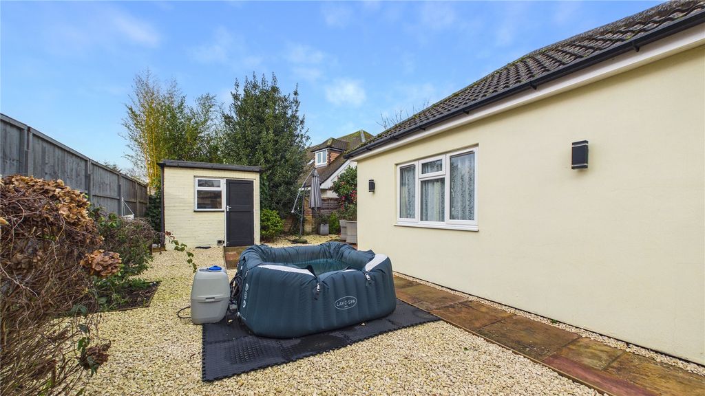 Additional image 10 of 2 bed bungalow for saleLightwater, Surrey GU18