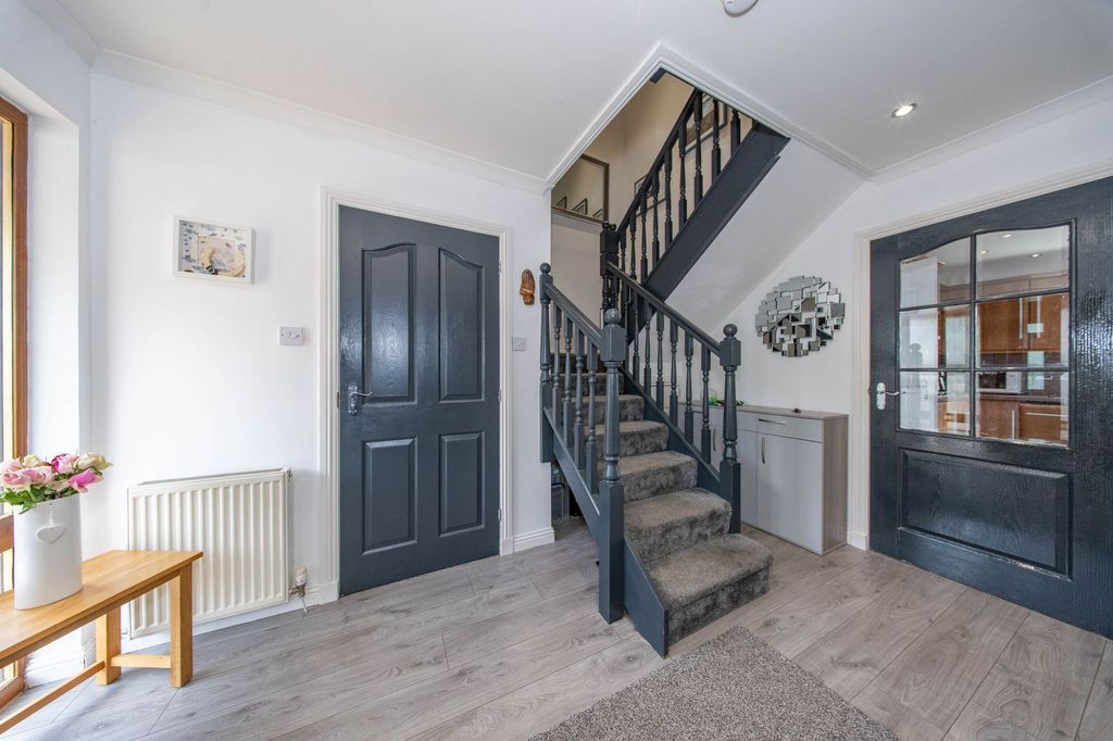 Additional image 4 of 4 bed detached house for sale2 Holmes Court, Broxburn EH52