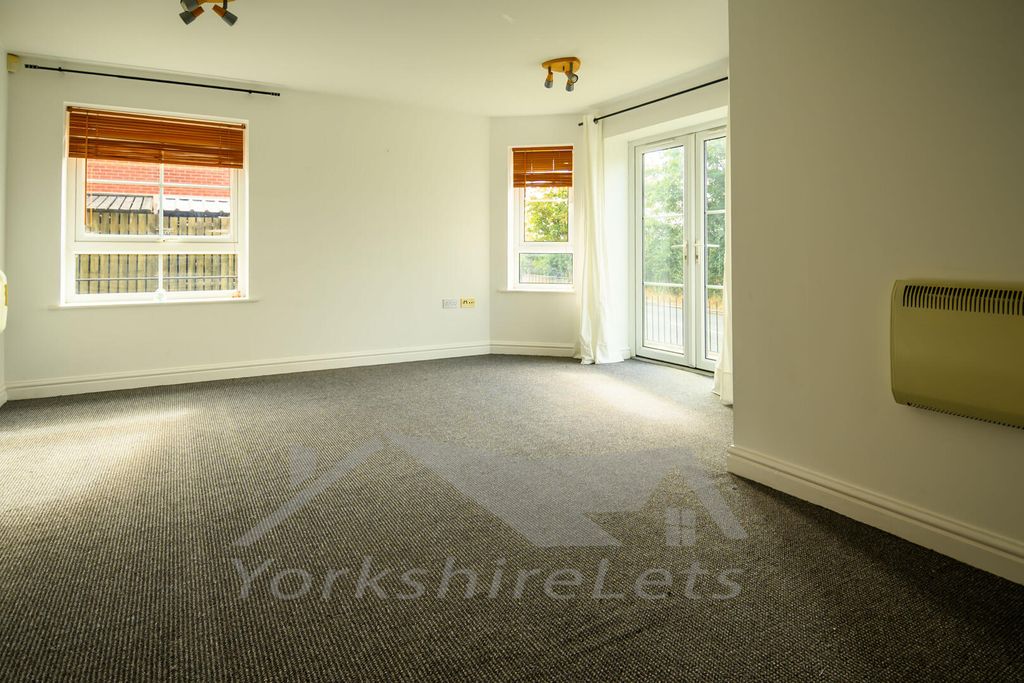 Property photo 2 of 12 Living Room