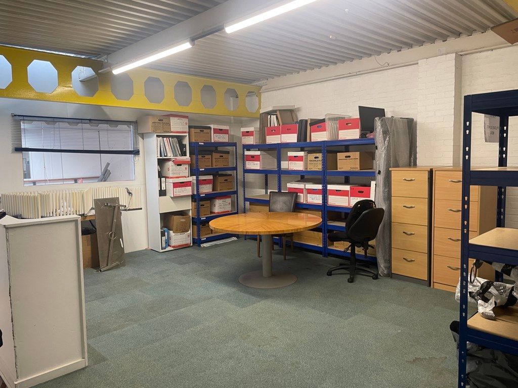 Property photo 3 of 7 Photo 15