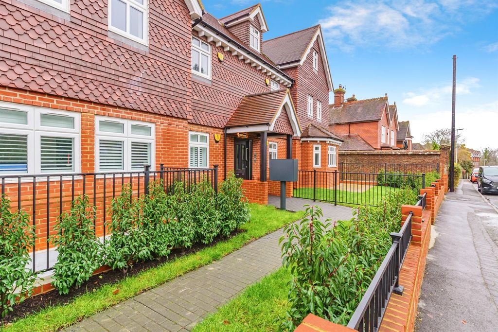 Property photo 1 of 13