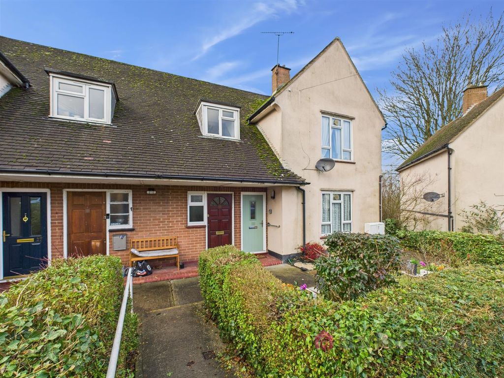 Property photo 1 of 9 Front