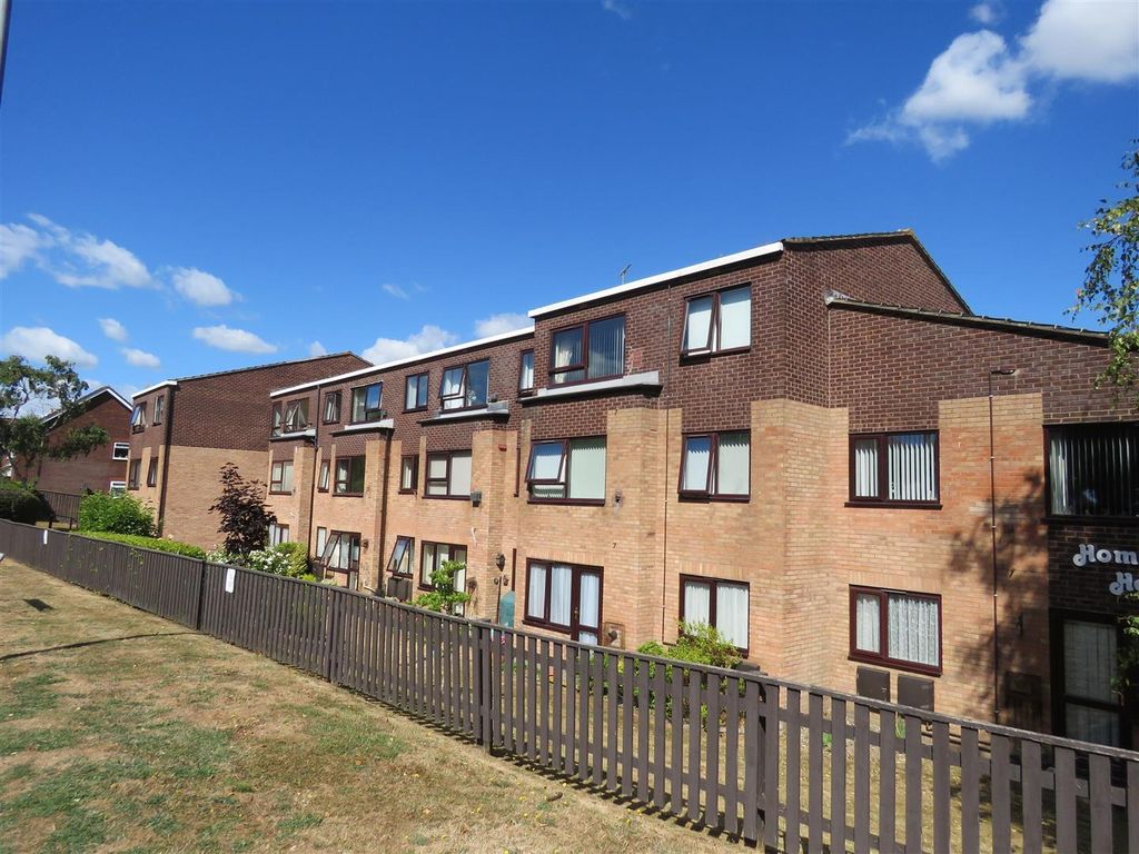 Property photo 1 of 8