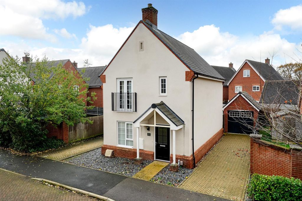 Property photo 1 of 14 22-Cecily-Close-Externals-1012.Jpg