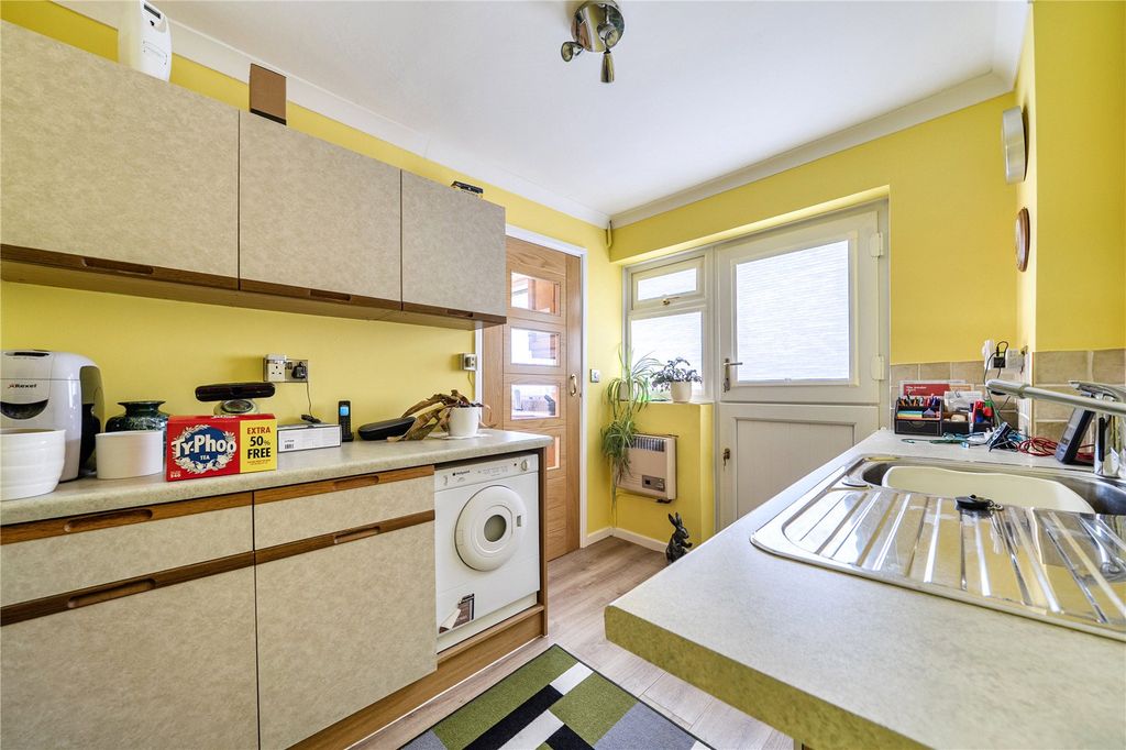 Property photo 3 of 20 Picture No. 02