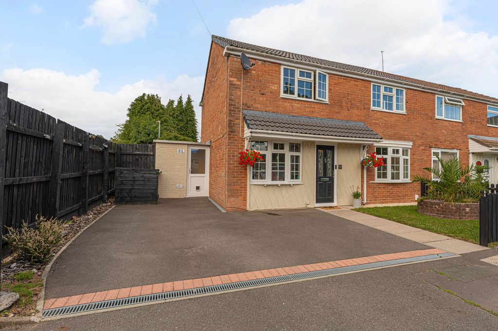 Property photo 1 of 53