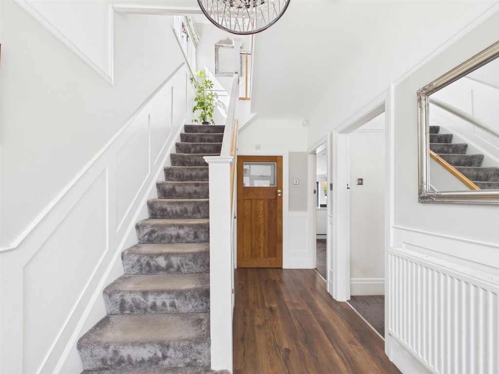 Property photo 2 of 45 Cam03604G0-Pr0284-Still005.Jpg