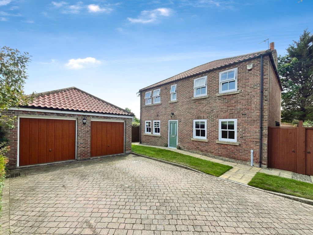 Property photo 1 of 39 4359740