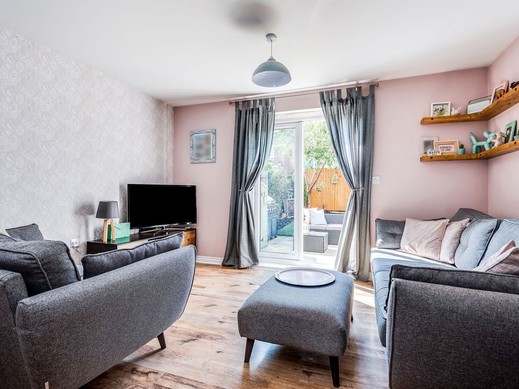 Property photo 2 of 14 Living Room