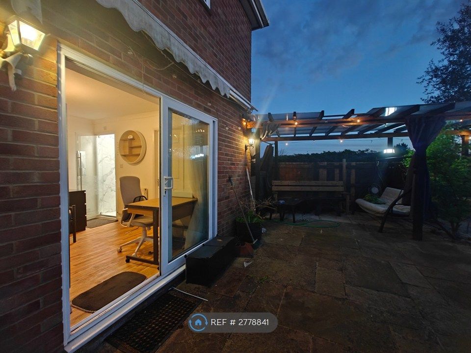 Property photo 1 of 30