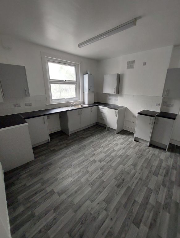 Property photo 2 of 4