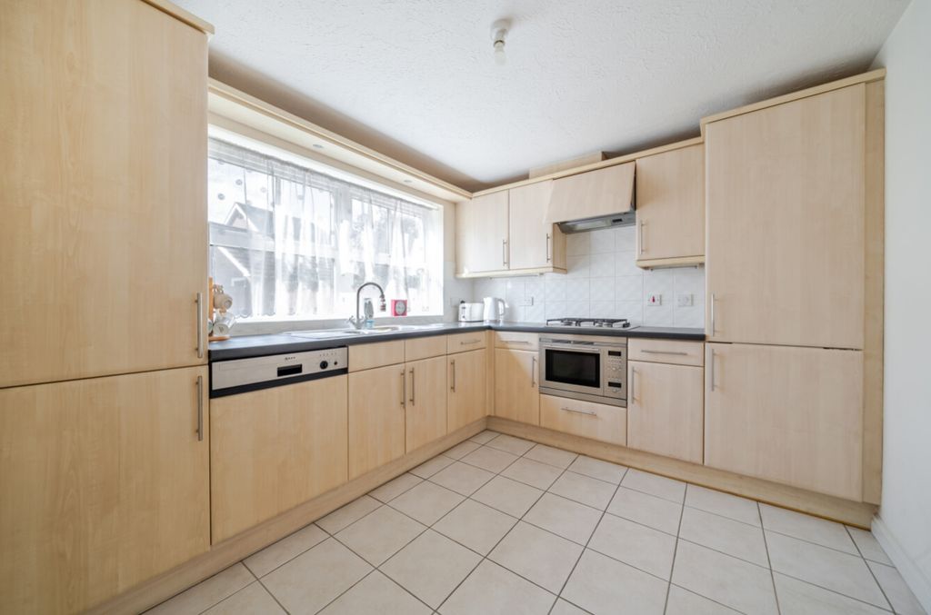 Property photo 3 of 25 1441076-3-69Dccd94Ec6d5