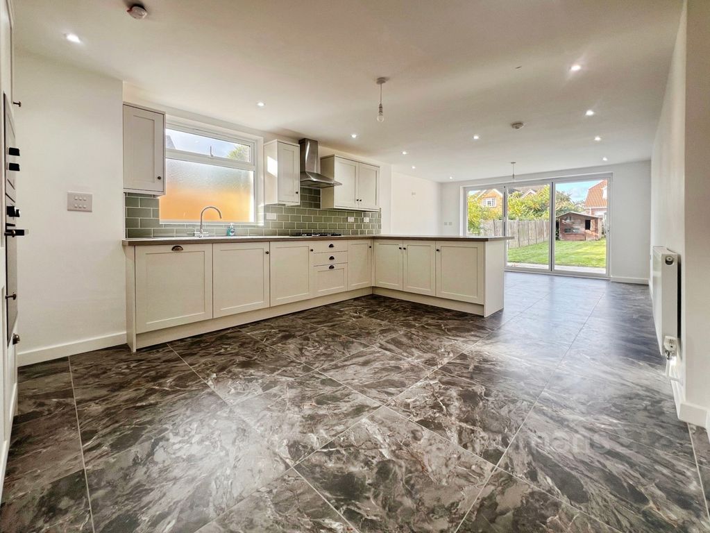 Property photo 3 of 29 Pbox-Img.Jpg