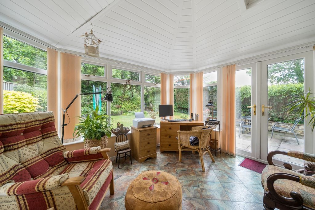 Property photo 3 of 22 1457584-12-6A01F3Dbaf1A9