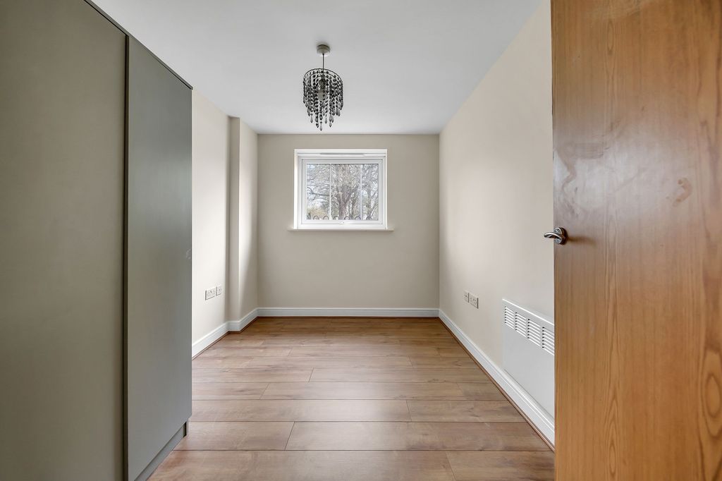 Property photo 3 of 23