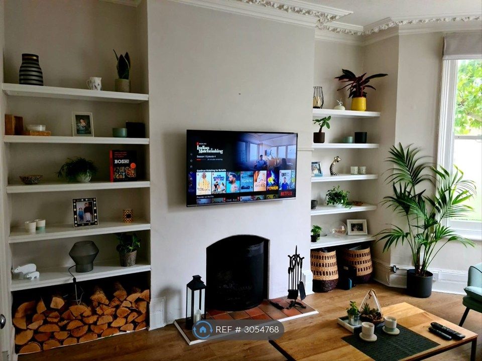 Property photo 1 of 25