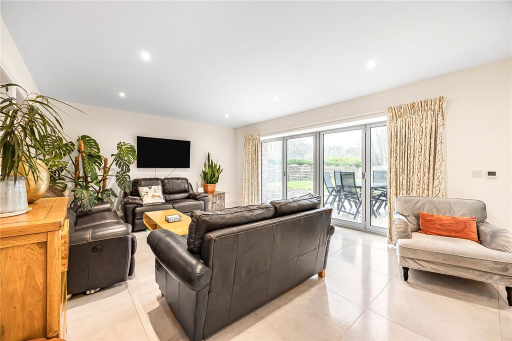 Additional image 6 of 5 bed detached house for saleGreen Lane, Maidenhead, Berkshire SL6