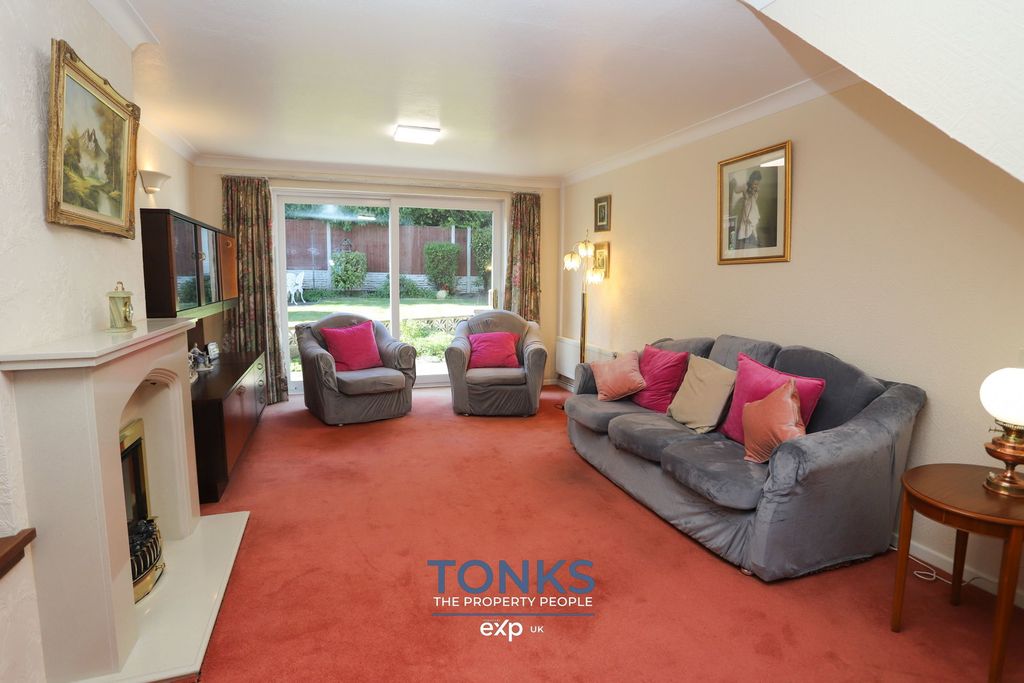 Property photo 2 of 24