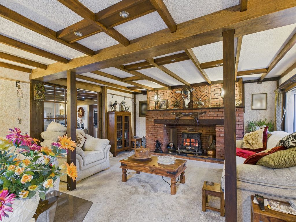 Property photo 2 of 36