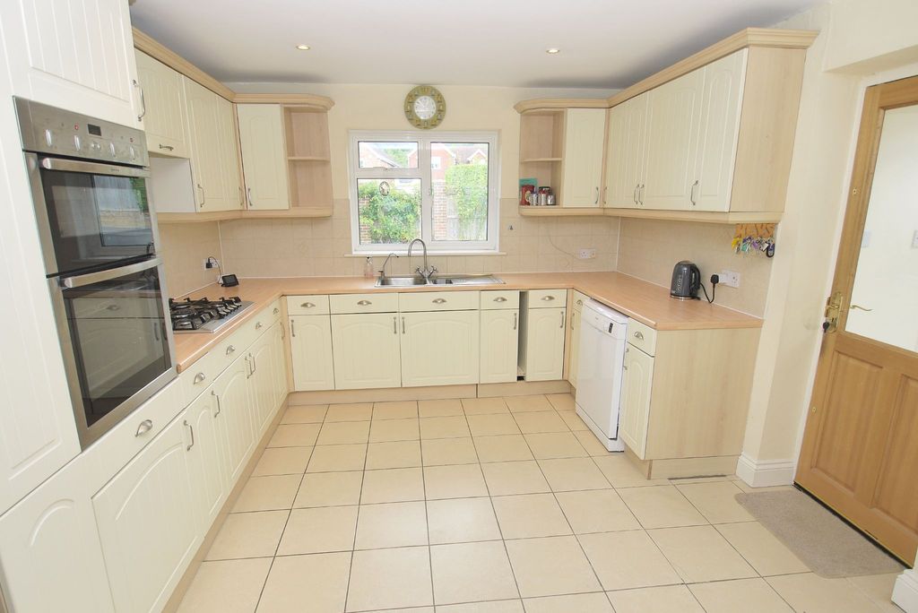 Property photo 3 of 12 Photograph 3