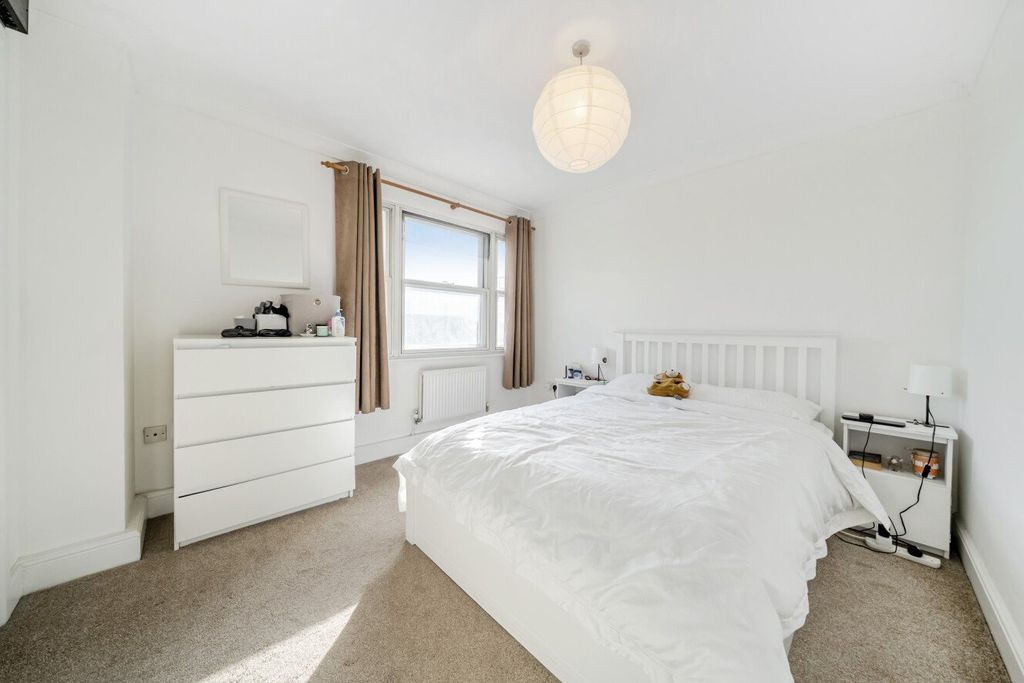 Property photo 3 of 14 Picture No. 13