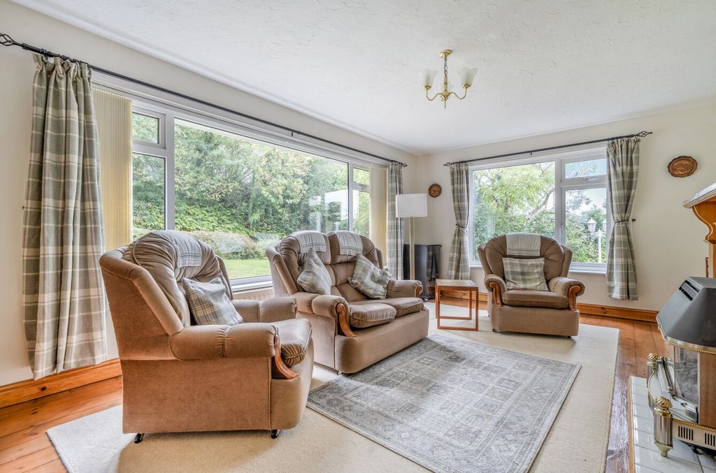 Property photo 2 of 20 1346262-1-68c1A13...