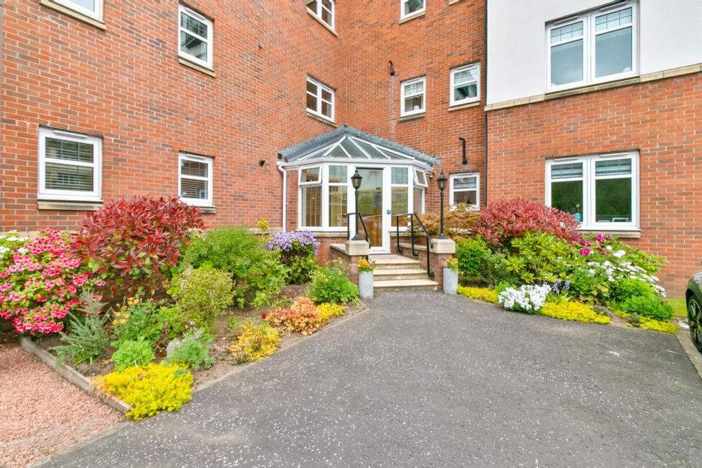 Property photo 2 of 30