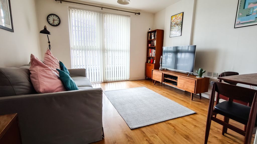 Property photo 2 of 8